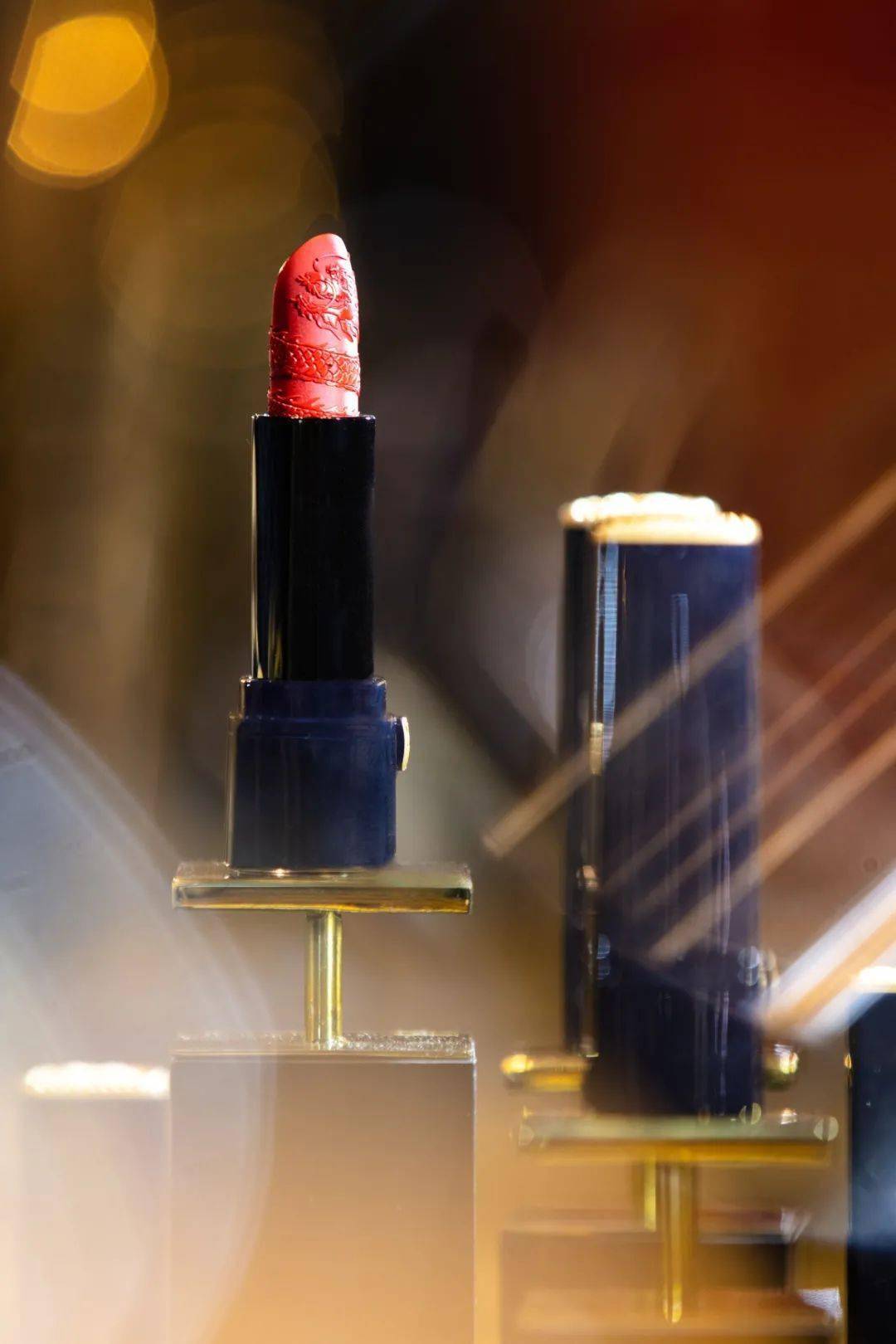 眼影|露华浓要倒闭了？30块买这些，更加赚！