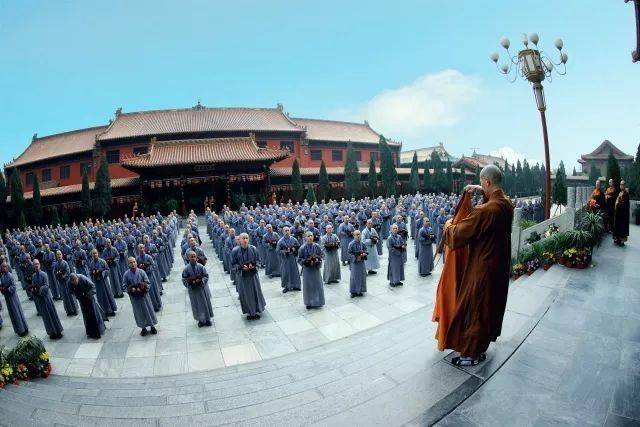 让出家师父们不得安宁