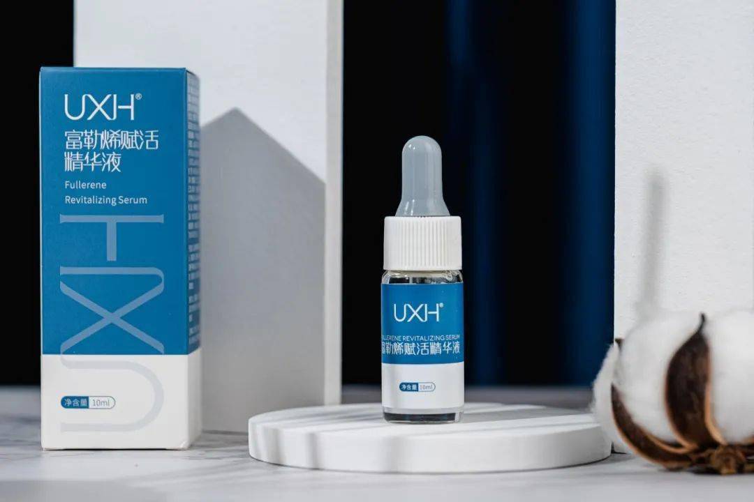 情敌|亚洲第一“鲜肉收割机”， 53岁生图曝光，成三亿女人情敌：这是什么人间尤物…