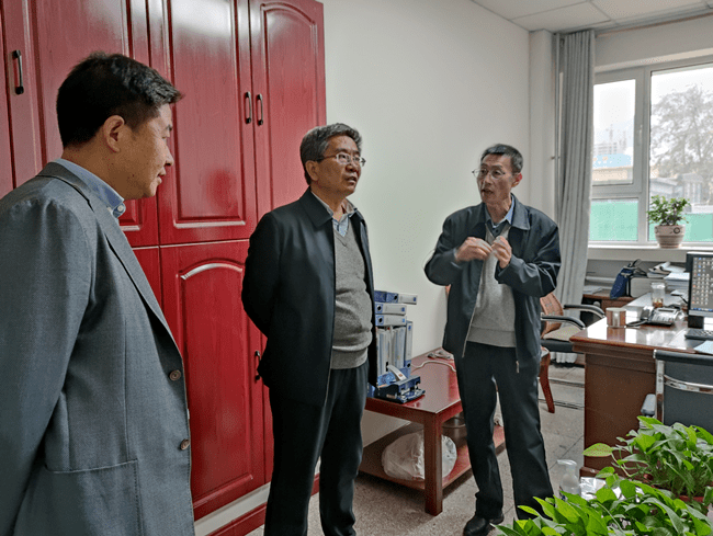 陈继军副厅长在省饮水办调研指导工作