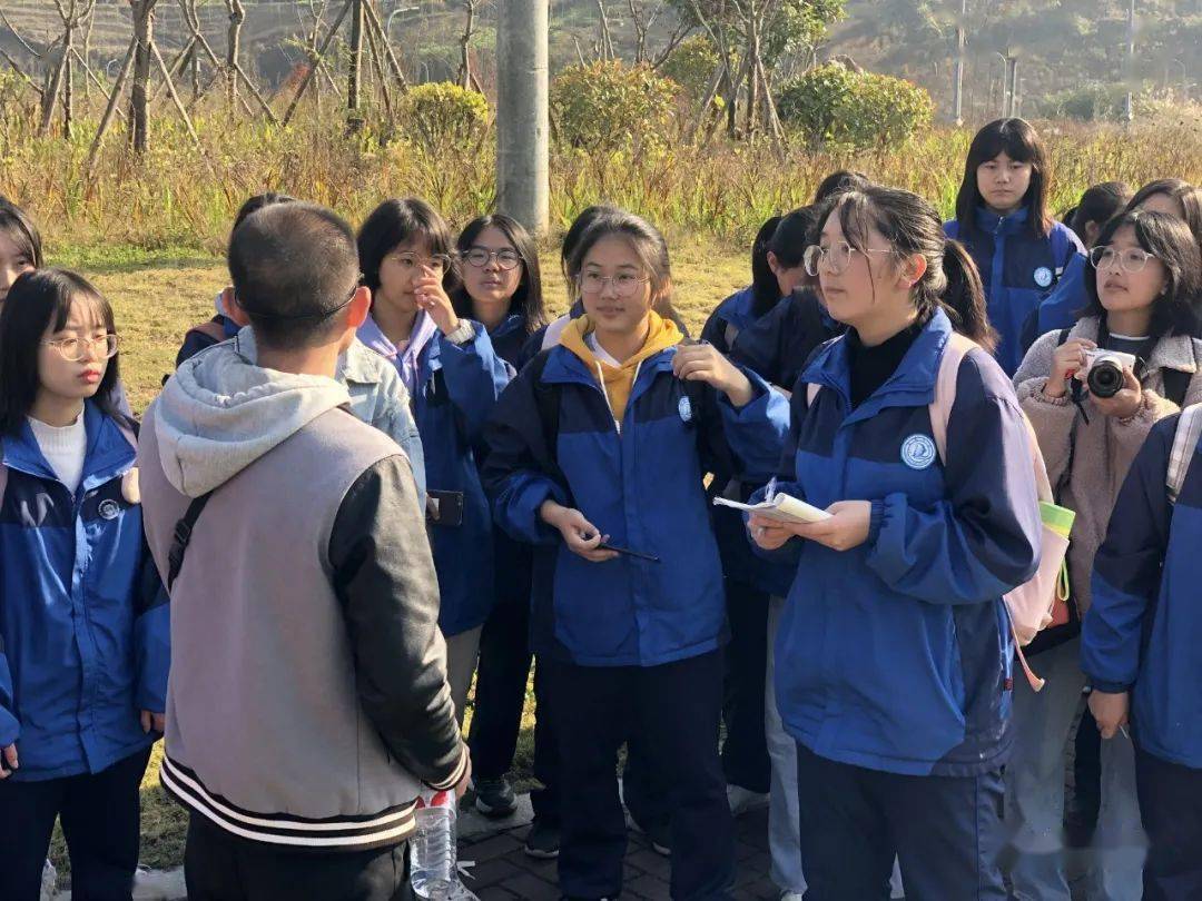 道真中学与正安一中,二中,金星中学联合开展研学旅行野外考察活动