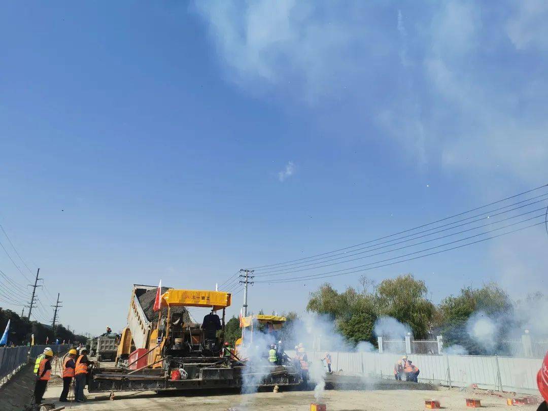 戴南gdp_中国gdp增长图