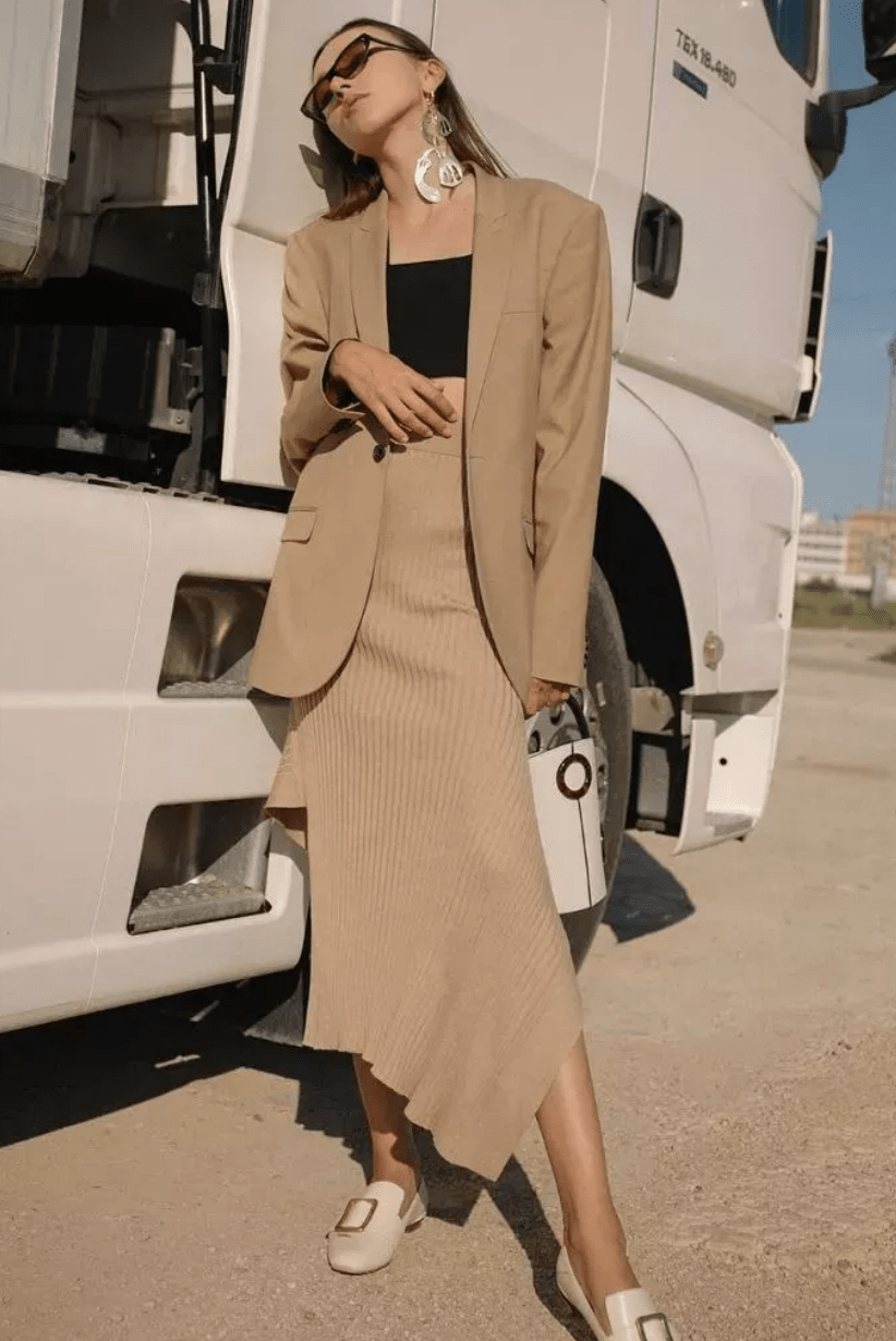 驼色|比驼色更好穿，今年冬天“奶茶色”火了！！