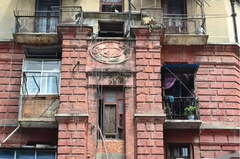 为什么叫巴公房子 b65b68b6d29a4806a92d279c9b093ead.jpeg