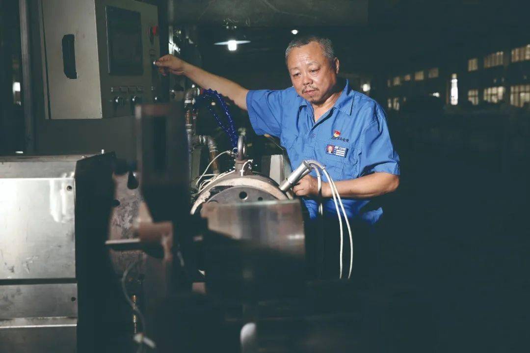 劳动者至高荣誉临安区叶金龙荣获全国劳动模范