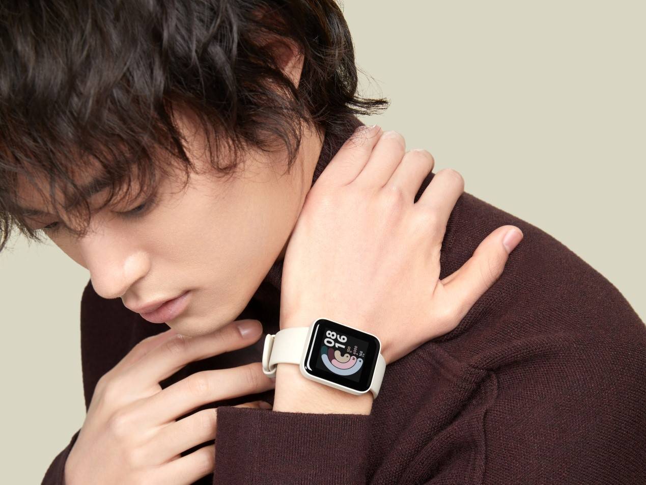 Watch|Redmi发布首款智能手表RedmiWatch小方屏，手环价格手表形态