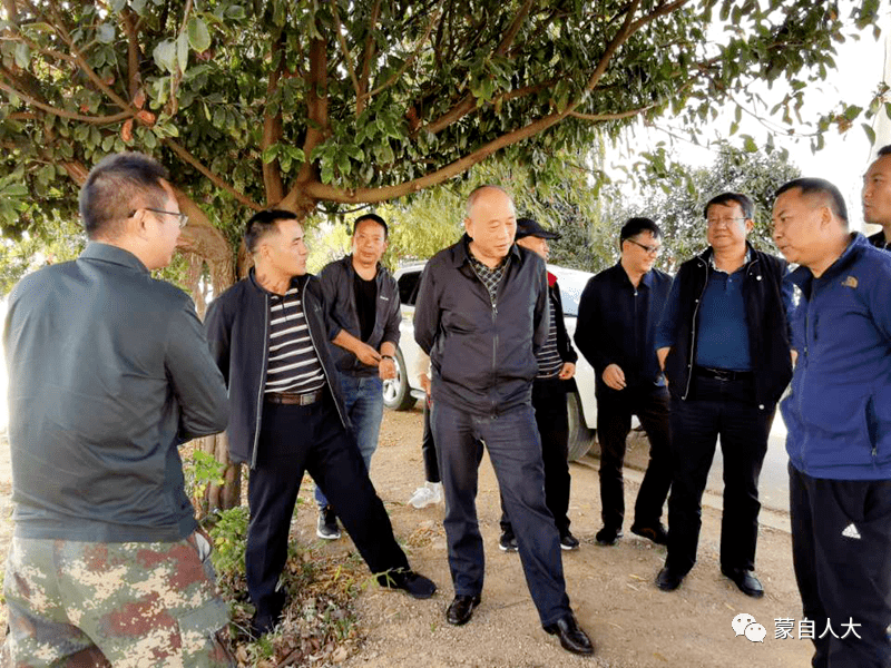 近日,红河州人大常委会第五督察组在州人大常委会副主任姜仁斌的带领