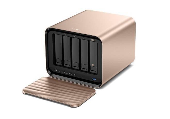 联想个人云存储 X1 开卖：5 盘位最高支持 80TB，