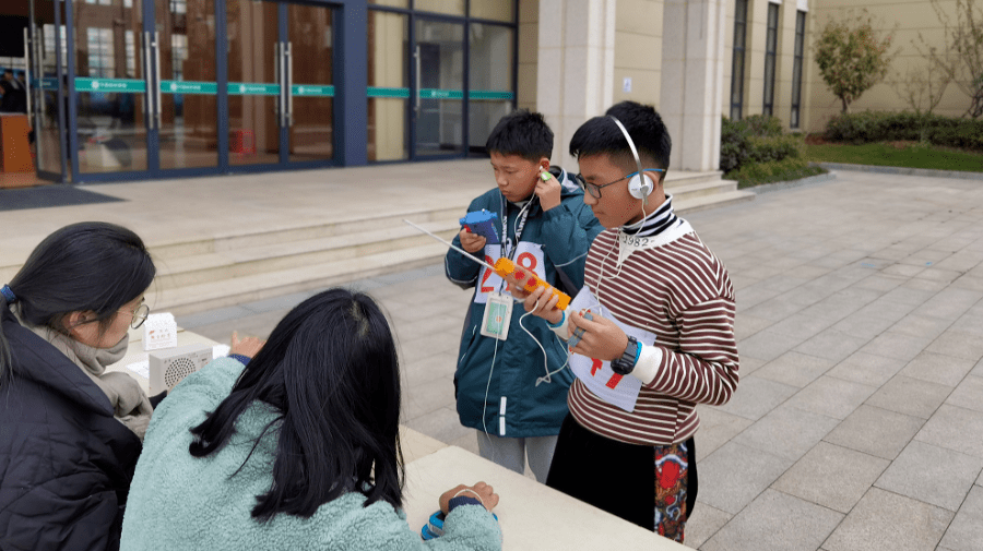 萧山区2020年中小学生科技教育竞赛活动无线电测向锦标赛顺利举行