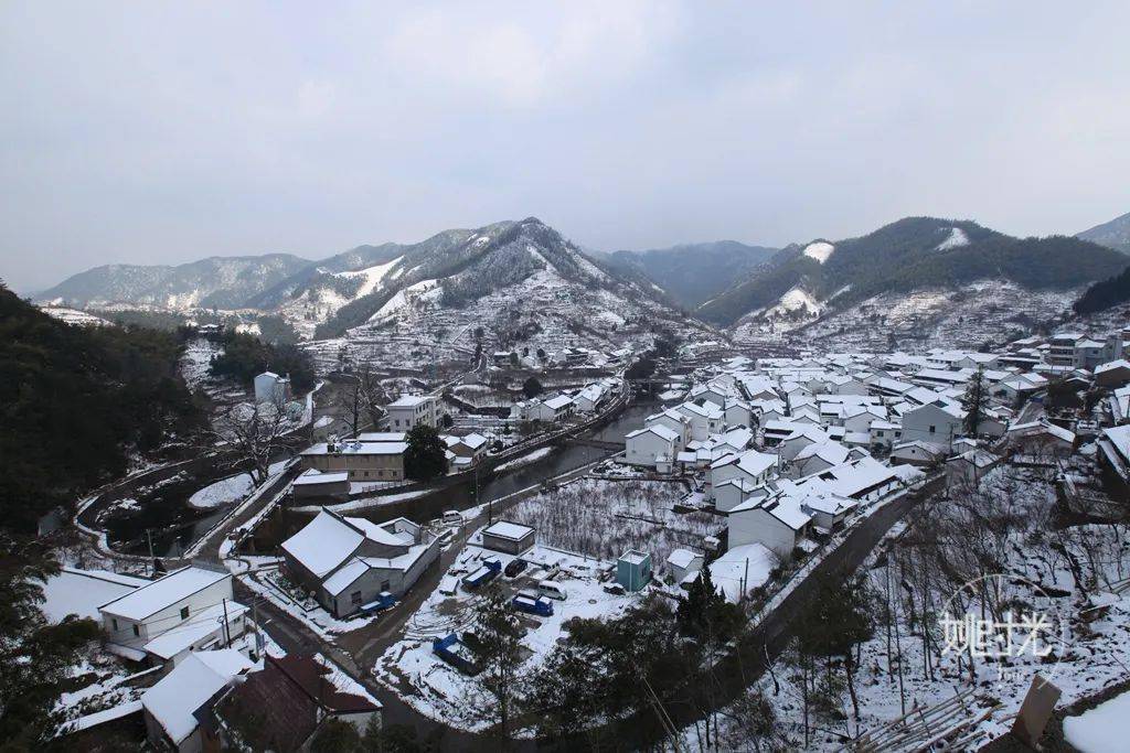 杭州下雪了湖州下雪了余姚的雪景也奔着你来了