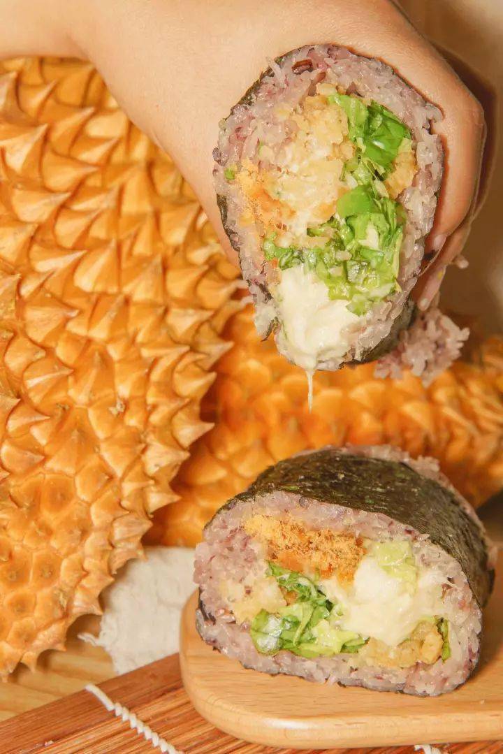 庆贺一捧饭团入驻平顶山7.1视界!