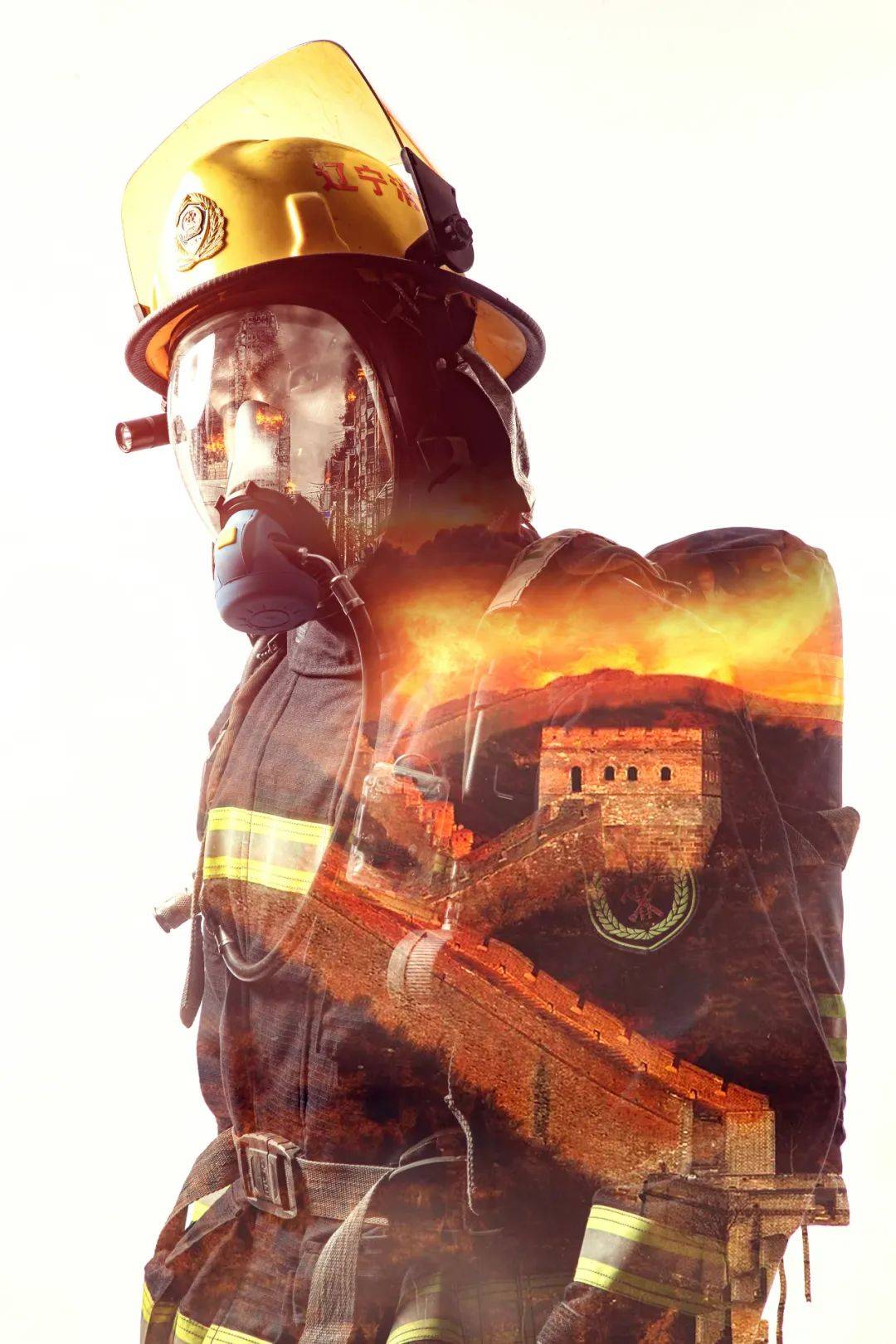 邓伦体验消防员工作，从九楼高空索降，克服恐惧勇敢帅气|邓伦|消防员|消防官兵_新浪新闻