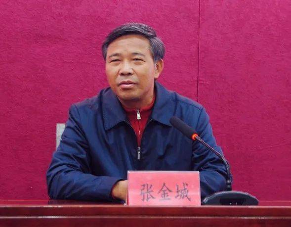 培训班结束前,市河长办常务副主任,市水务局局长张金城发表了结业讲话