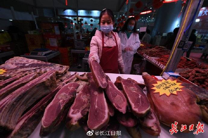 真香，武汉食博会 吸引众多市民来淘货