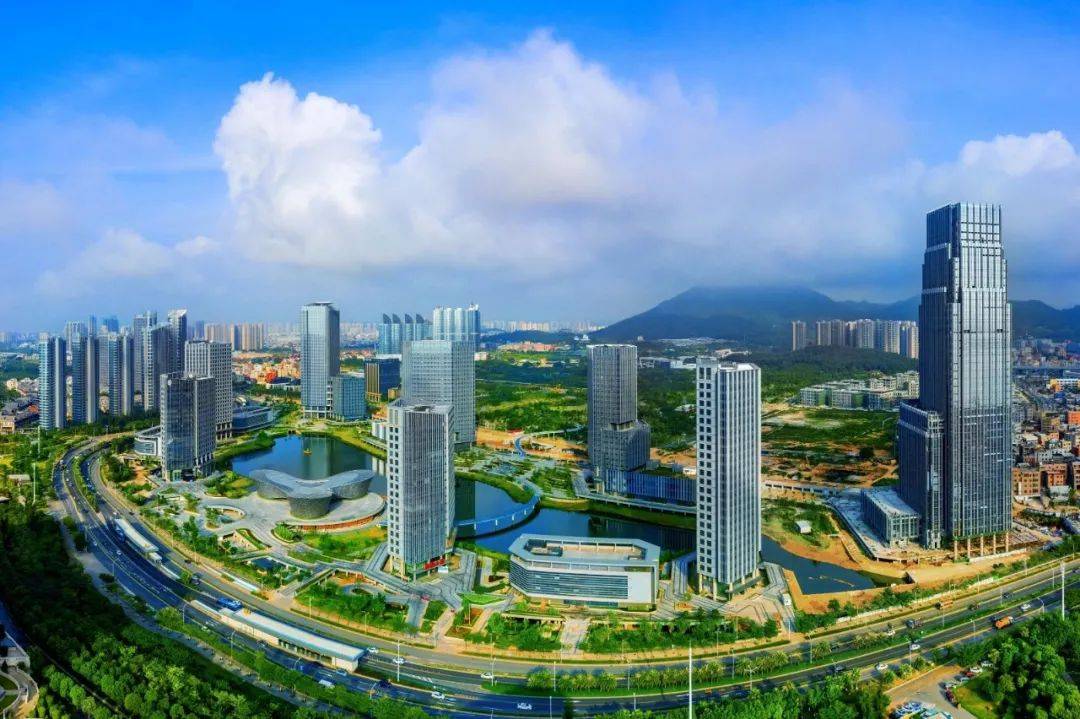 火炬集团成立30周年!助推火炬高新区"一区多园"建设,跨岛发展