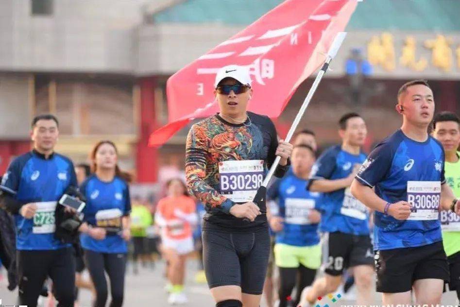 奇怪的姿势又增加了！：乐鱼体育(图54)