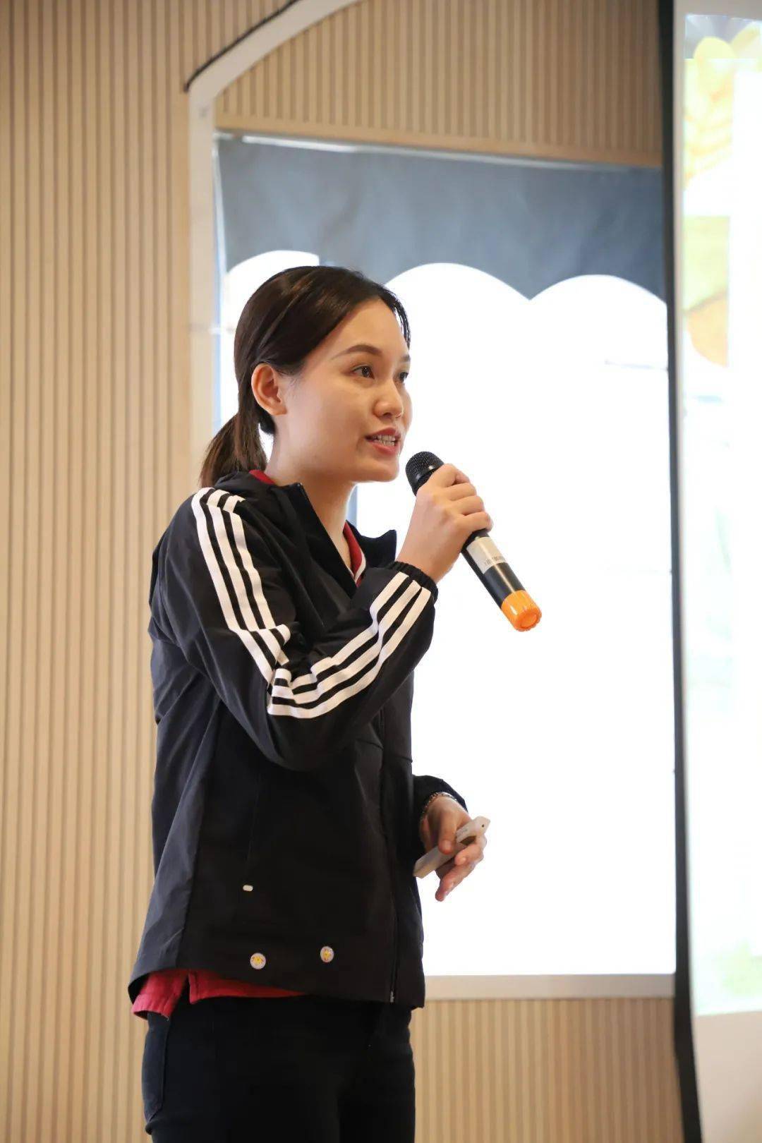 陈静文老师