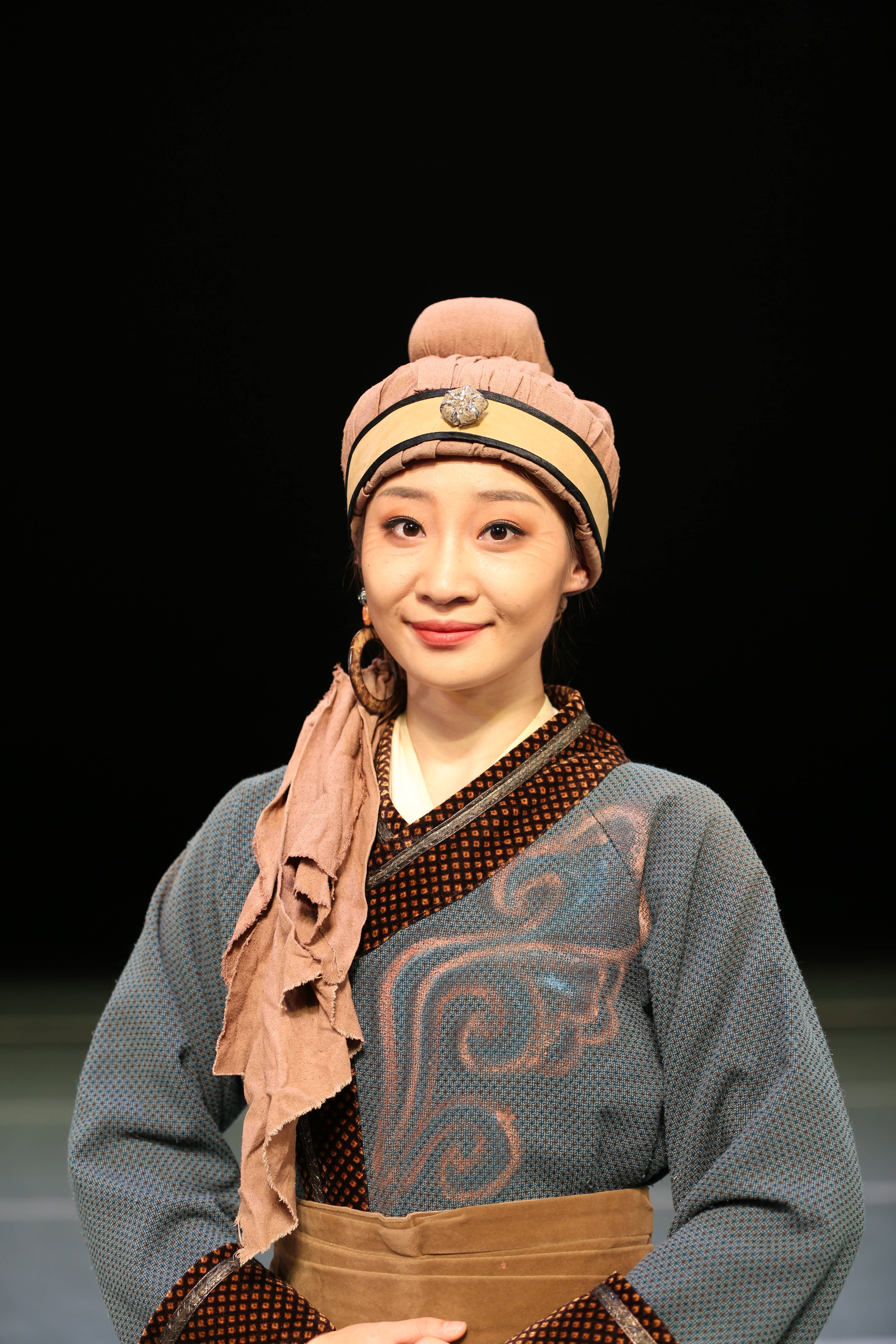 大将军扮演者:杨 希,鞠 颂 奶娘扮演者:师文洁,郭子怡 奶娘扮演者