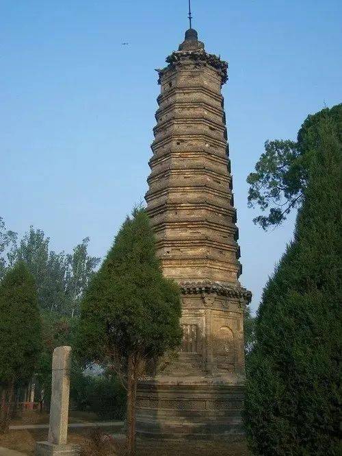 易县高陌乡燕子村西又称观音禅寺塔燕子塔地处位置】【这座文物古塔的