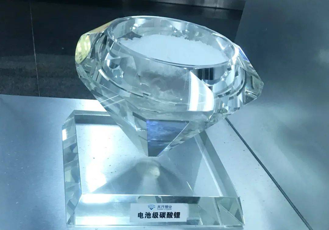天齐锂业债务危局缓解：锂业巨头两场豪赌，结