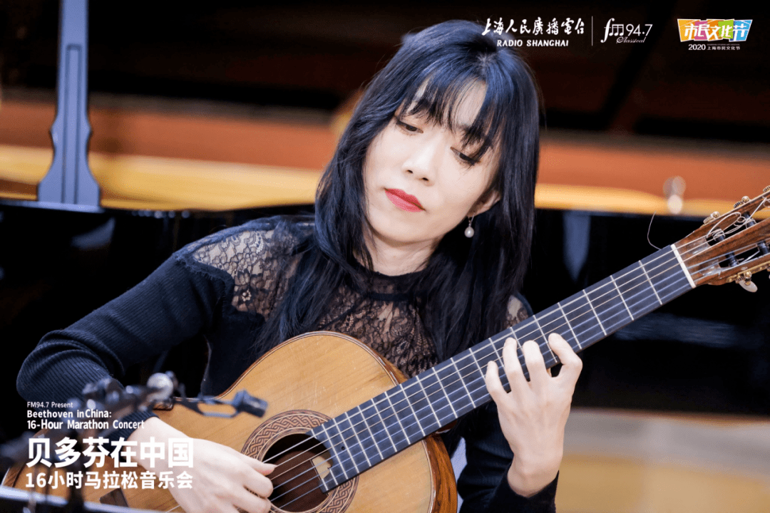 julie smith phillips),中阮演奏家薛淼搭档钢琴家齐一多,古典吉他
