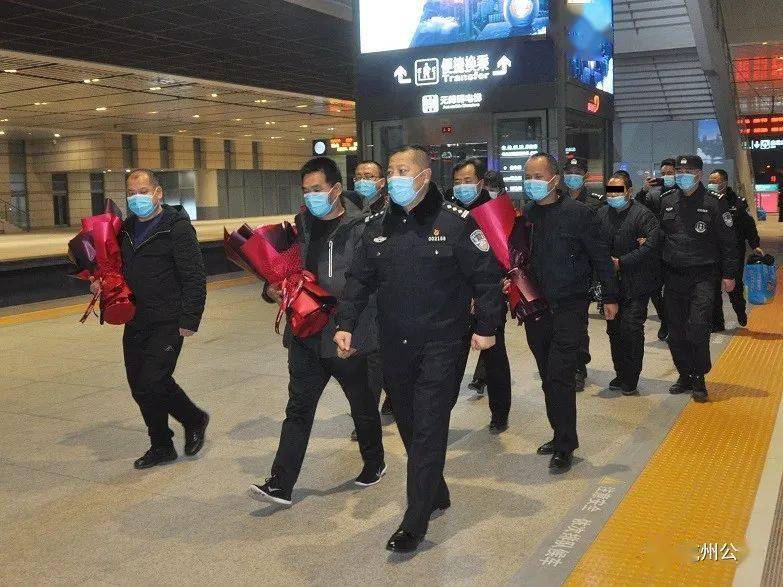人口调查显露_调查人口的照片(2)