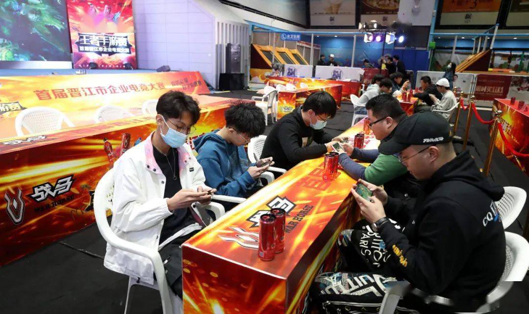 晋江体育产业 站经济总量_晋江第二体育中心图片(2)