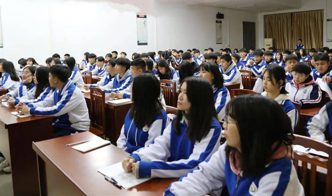 熊猫体育|
【学生干部培训班】系列一(图2) 熊猫体育|
【学生干部培训班】系列一(图2)