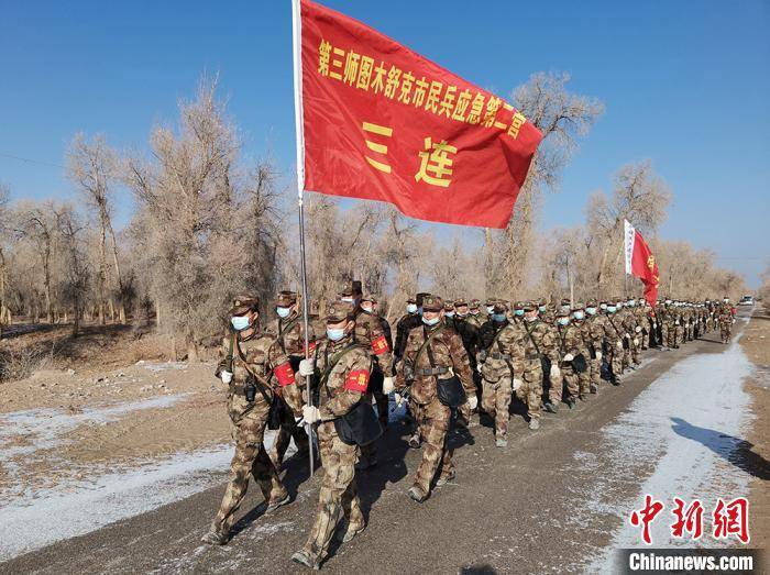 陈文 摄  12月21日,新疆生产建设兵团第六师代管五十团组织第一批基