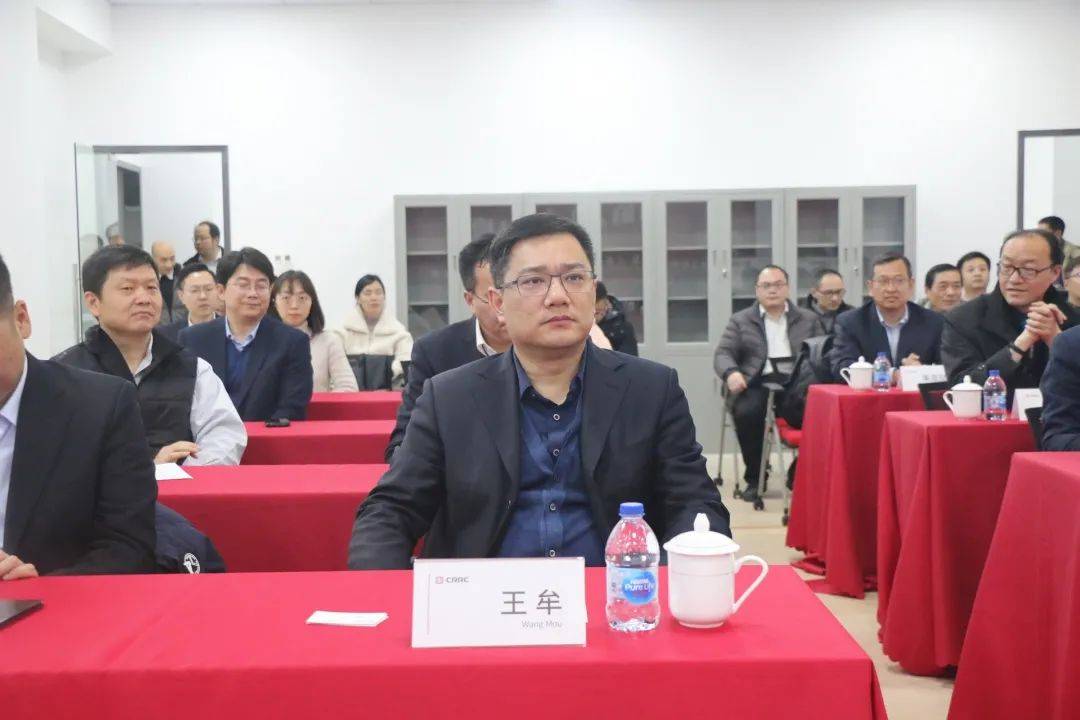 中车产业投资有限公司副总经理,中车城市交通有限公司总经理王璐科