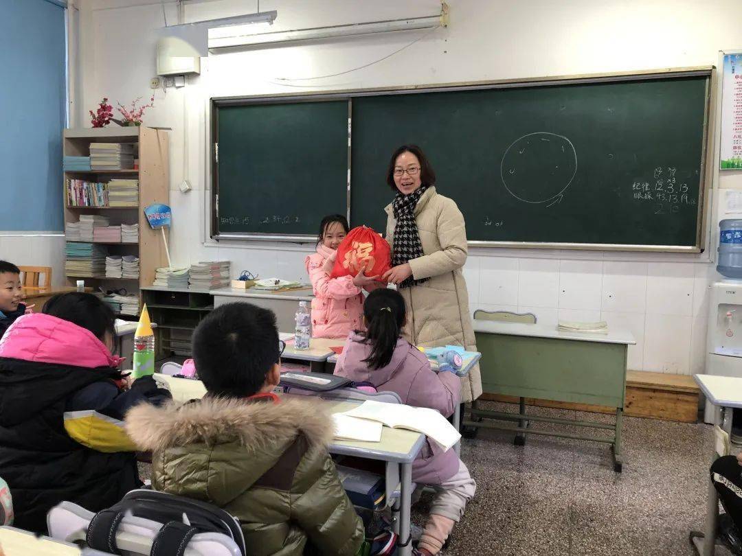 我锻炼 我健康 我运动 我快乐 ——记凤翔实验学校小学部