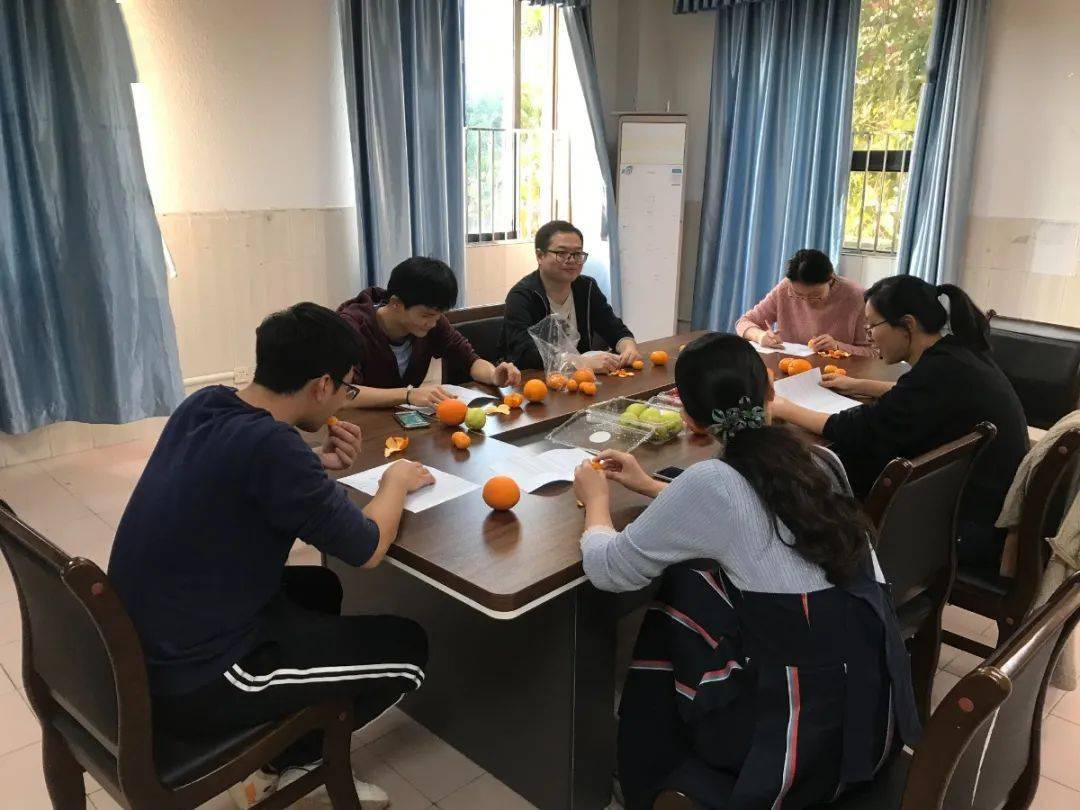 研精毕什么成语_成语故事图片