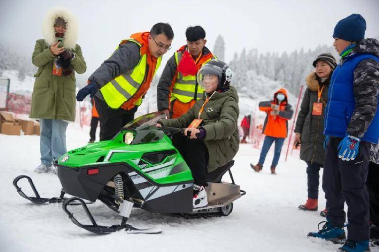 又一款重庆造!国内首款专业儿童雪地摩托车上市