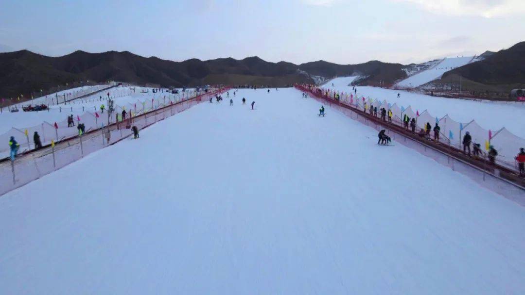 白银冰雪运动带热冬季旅游