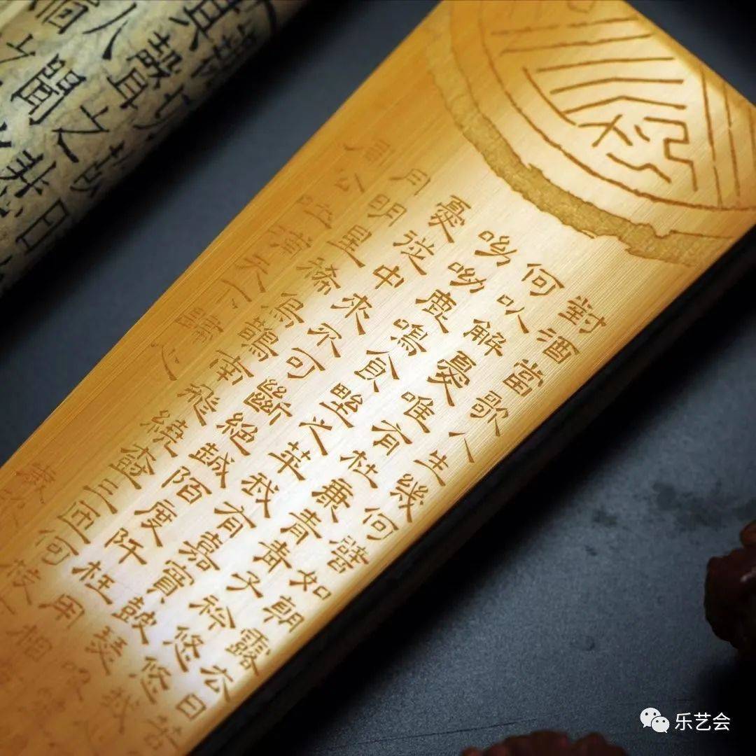 刀笔未辍意未穷:苏镇焕扇骨镌刻艺术浏览‘世界杯竞猜’(图12)
刀笔未辍意未穷:苏镇焕扇骨镌刻艺术浏览‘世界杯竞猜’(图12)