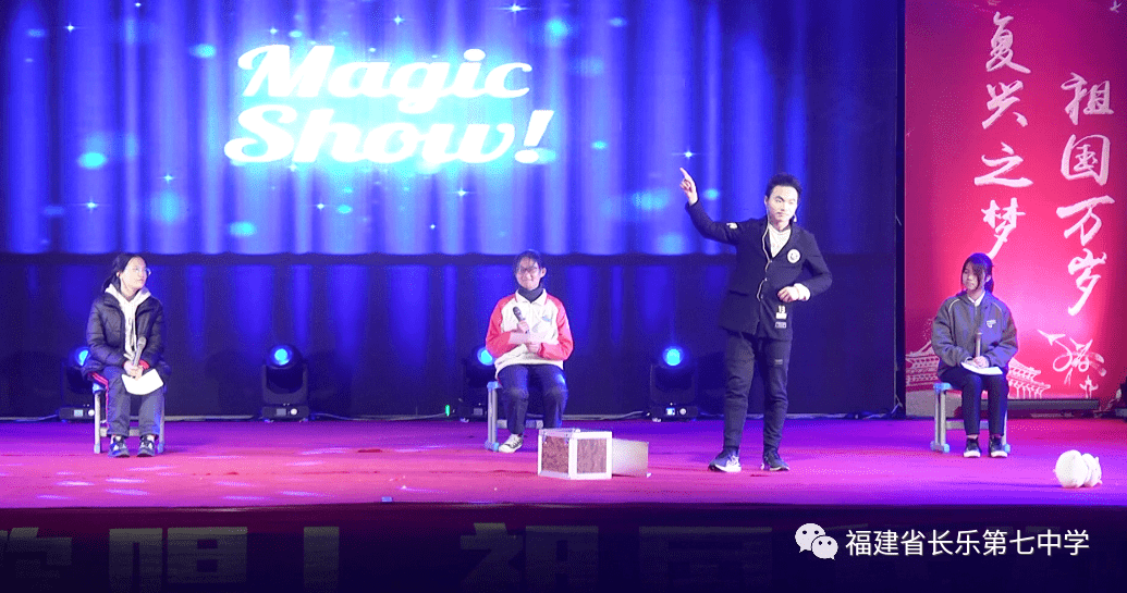 父亲节的歌曲女声 8407067e63b04d23b4be25d9620a7eee.png