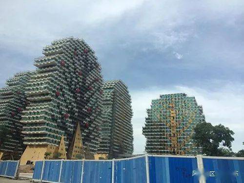 2020年中国十大丑陋建筑出炉