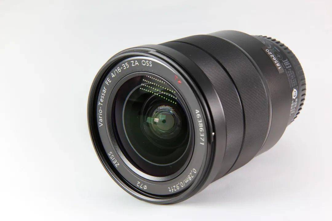 2,索尼16-35f4 准新 5500元