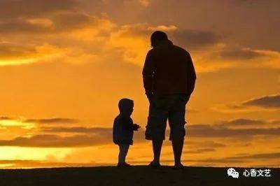 父亲是我最敬爱的人 2ef74e181c69484bbfd1f378cb4fe234.jpeg