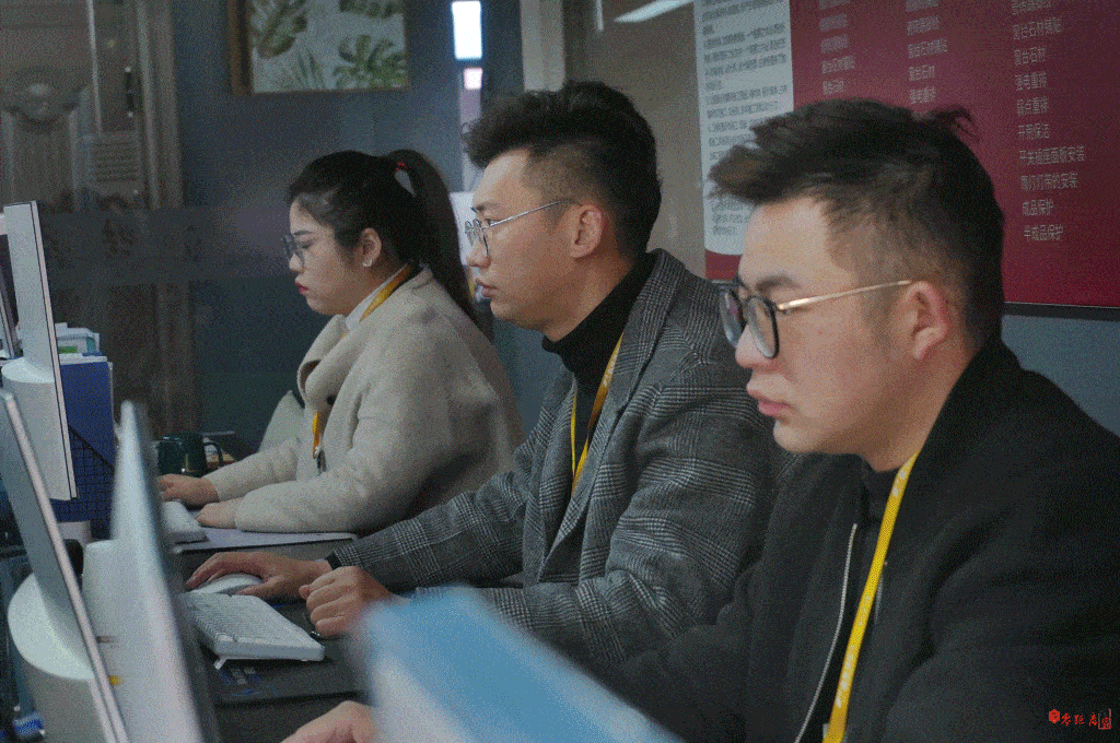 设计师全程帮你把控预算, 定制30%,家具30%,窗帘,软饰,灯具等30%,动态