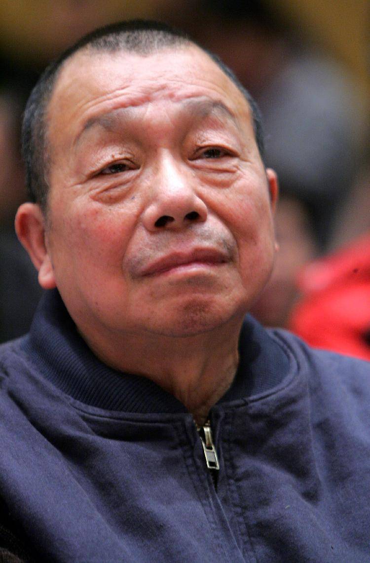 中午之星新闻| 台湾无线电视庆祝“法证4”与“使徒3”，林枫有望成为皇帝。 队医的烹饪技巧不输医术，《反击：重庆当代2020》第四集揭示了队医的“饮食” _详细