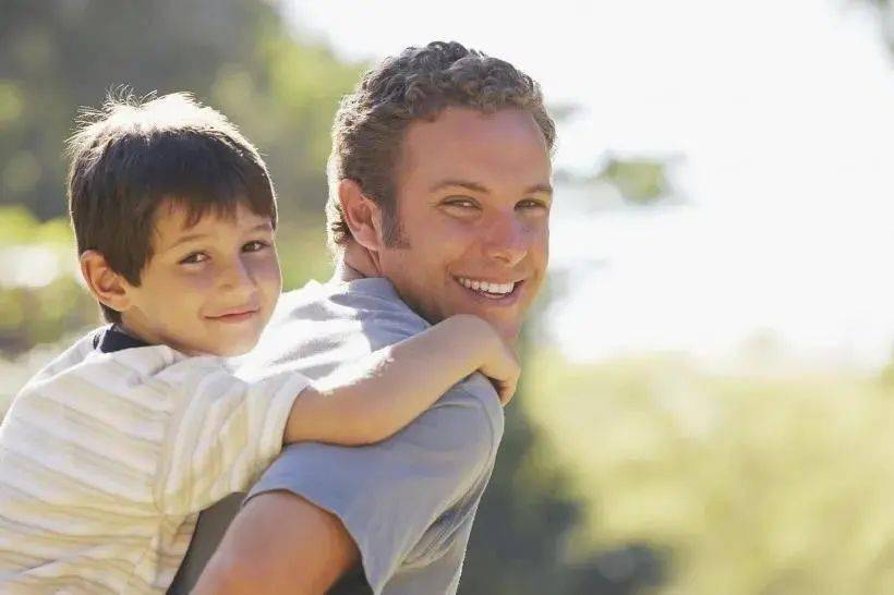 怎么看小孩长大后的样子 13e77534cccf45e4ad9beef5c4137830.jpeg