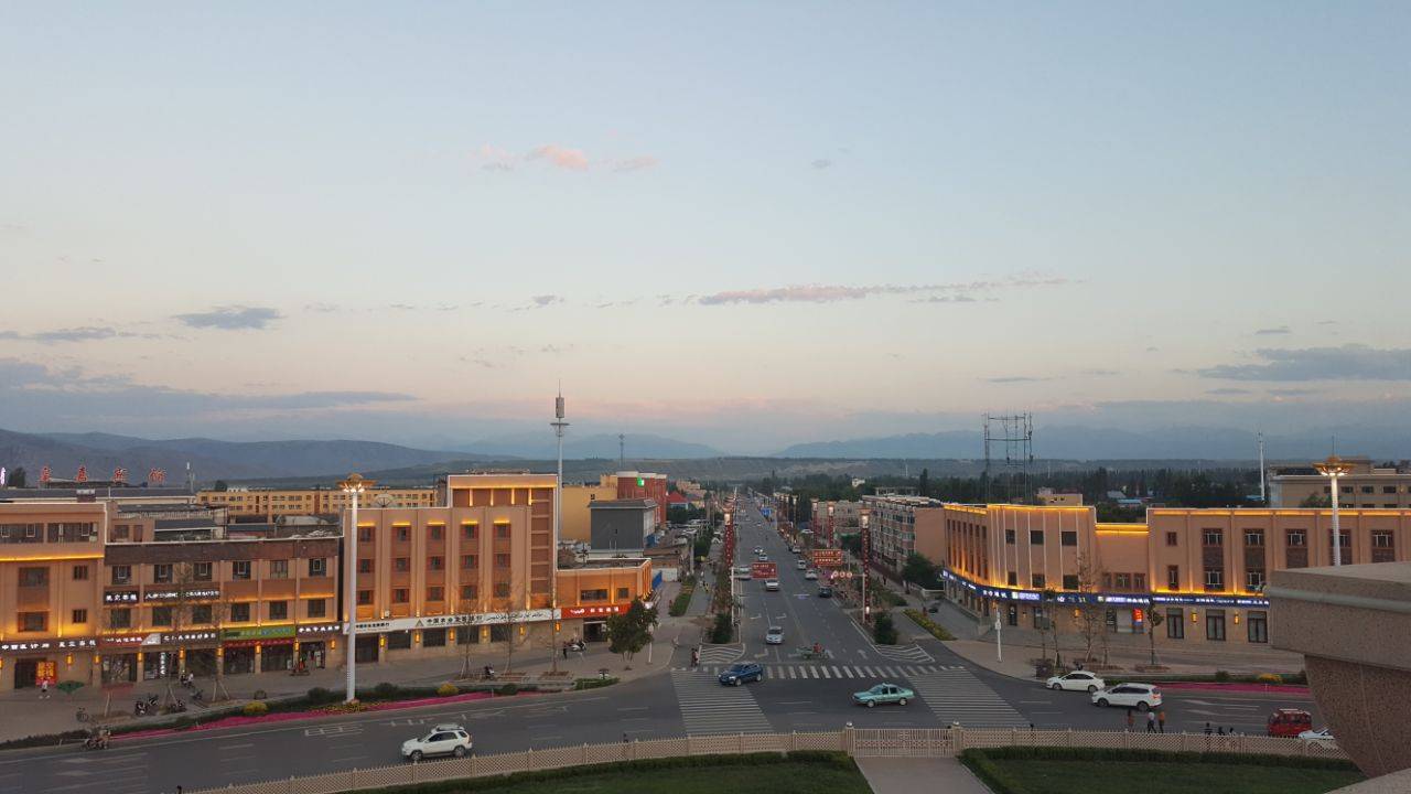 阿克苏地区gdp排名2020_阿克苏地区地图