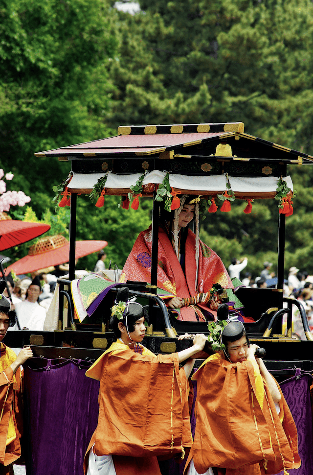 去祭祀里面寻找最传统的日本