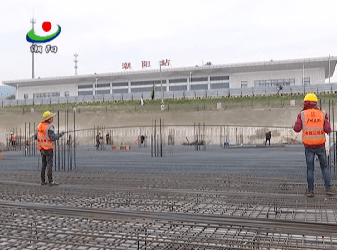 【最新跟进】谷饶高铁广场,350多名工人赶工.