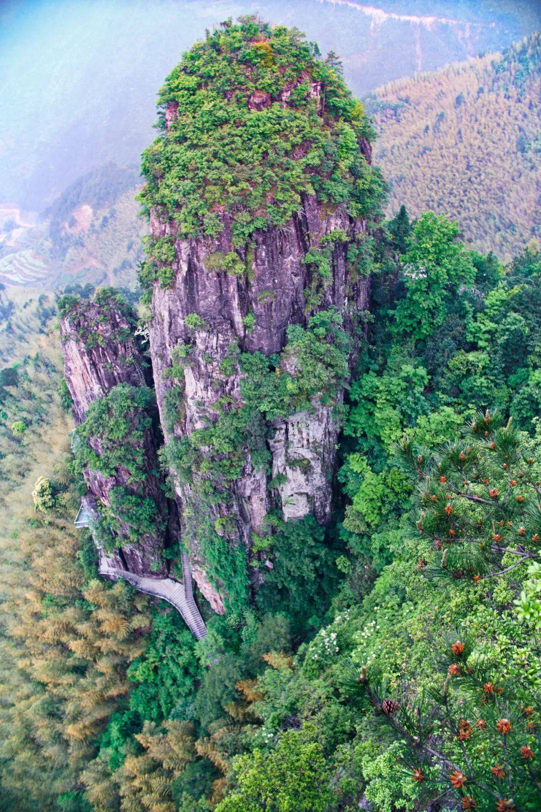 「石笋头村」