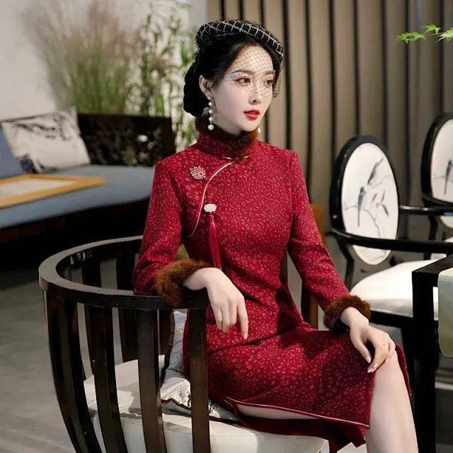 忘记年龄,看旗袍女人如何优雅