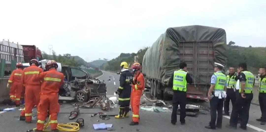 深度调查:苍硕高速藤县新庆路段,5死2伤较大道路交通事故!