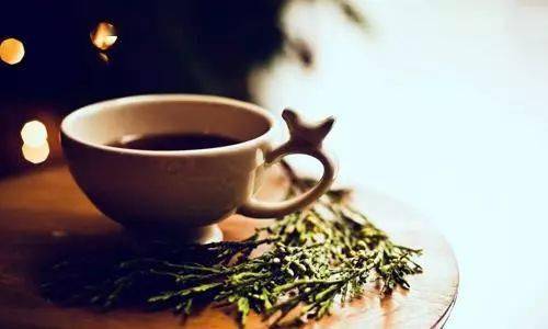 人生就像一杯茶, 会苦一阵子, 但不会苦一辈子