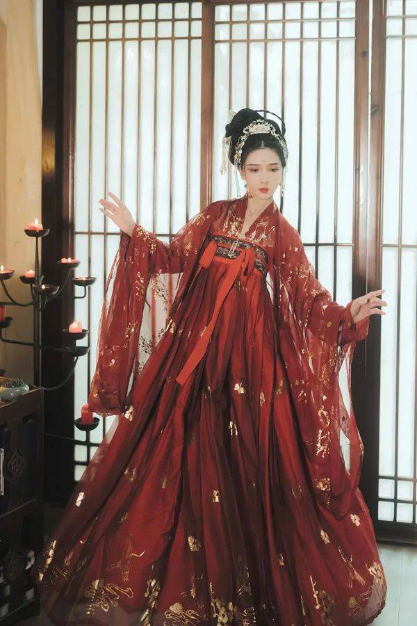 汉服妹子最初的最爱,年终盘点佳绩,究竟花落谁家._销量